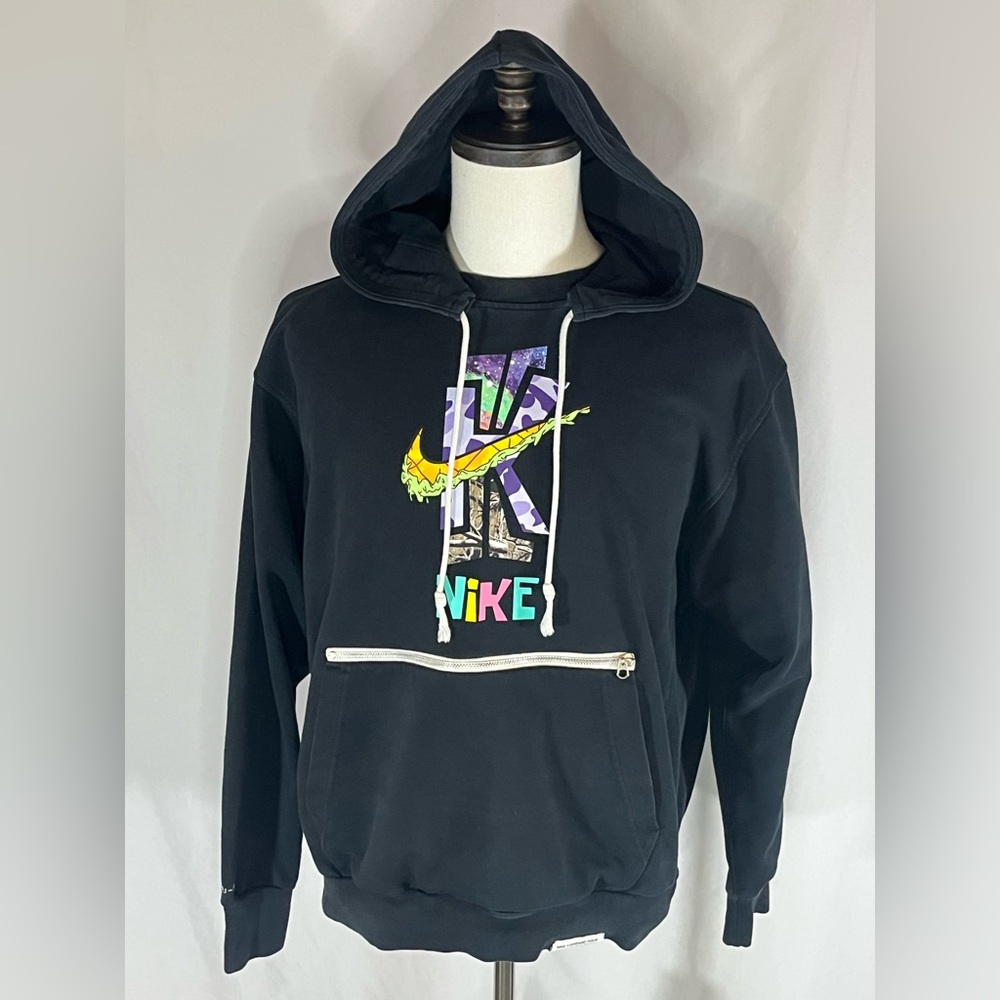 Nike Standard Issue Kyrie Irving SpongeBob Dri-Fit Hoodie - Picture 4 of 11